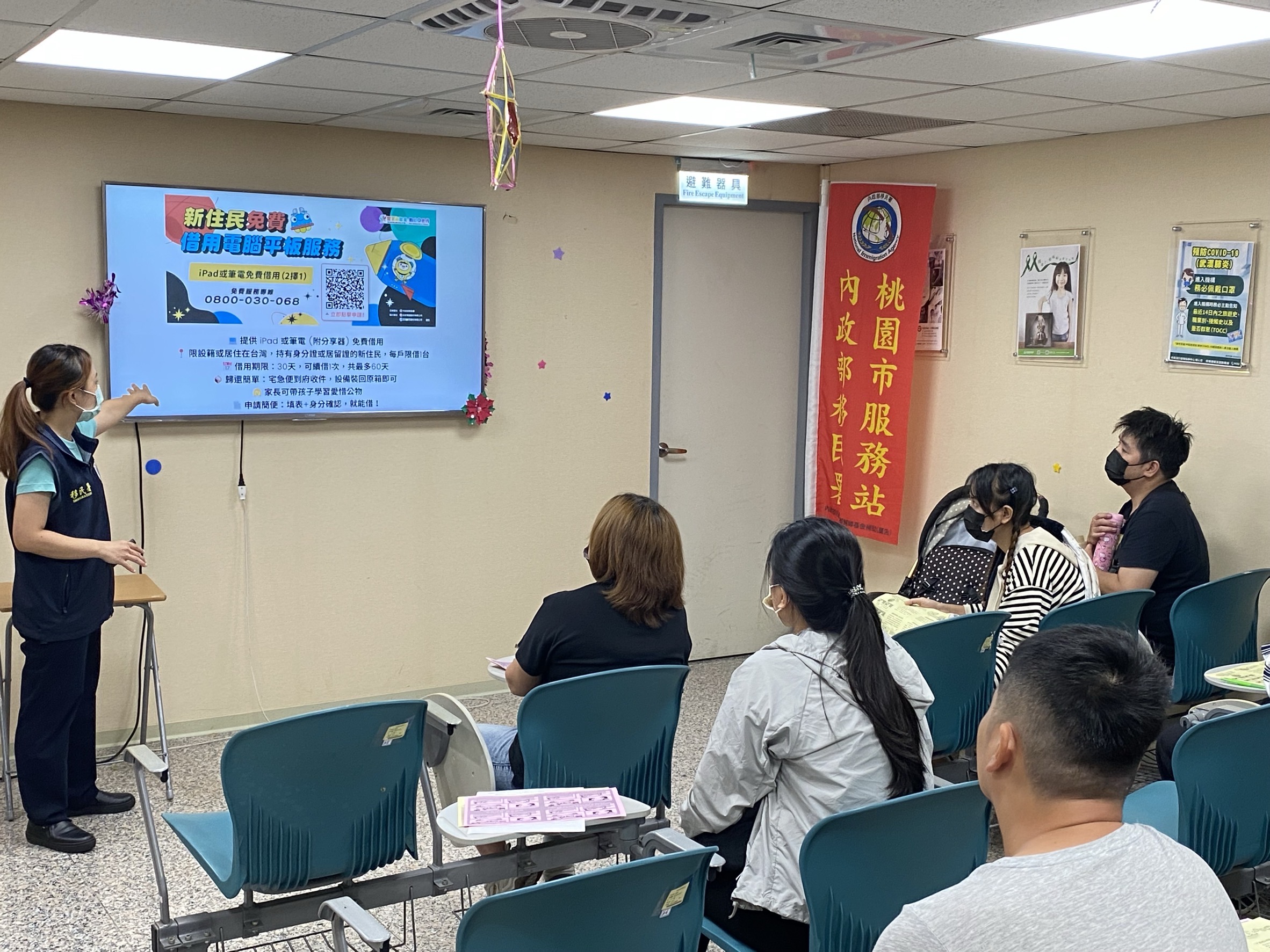 從餐桌到手作!移民署邀新住民「巧手玩創藝」 打造「印尼粽鑰匙圈」