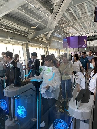 「日本中部國際空港株式會社」參訪團體驗移民署自動查驗通關系統
