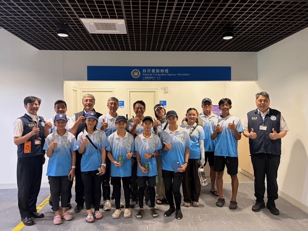 2026航向東海-探索海洋！ 移民署全力協助支持樂觀小帆手出航