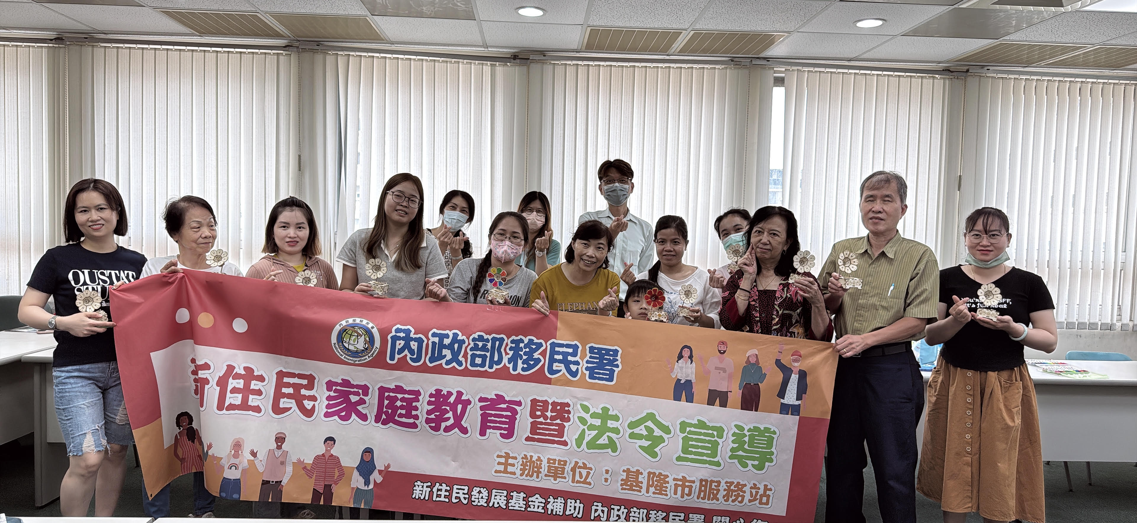 新住民手作音樂盒療癒好心情 跨機關防詐反賄守護好生活   