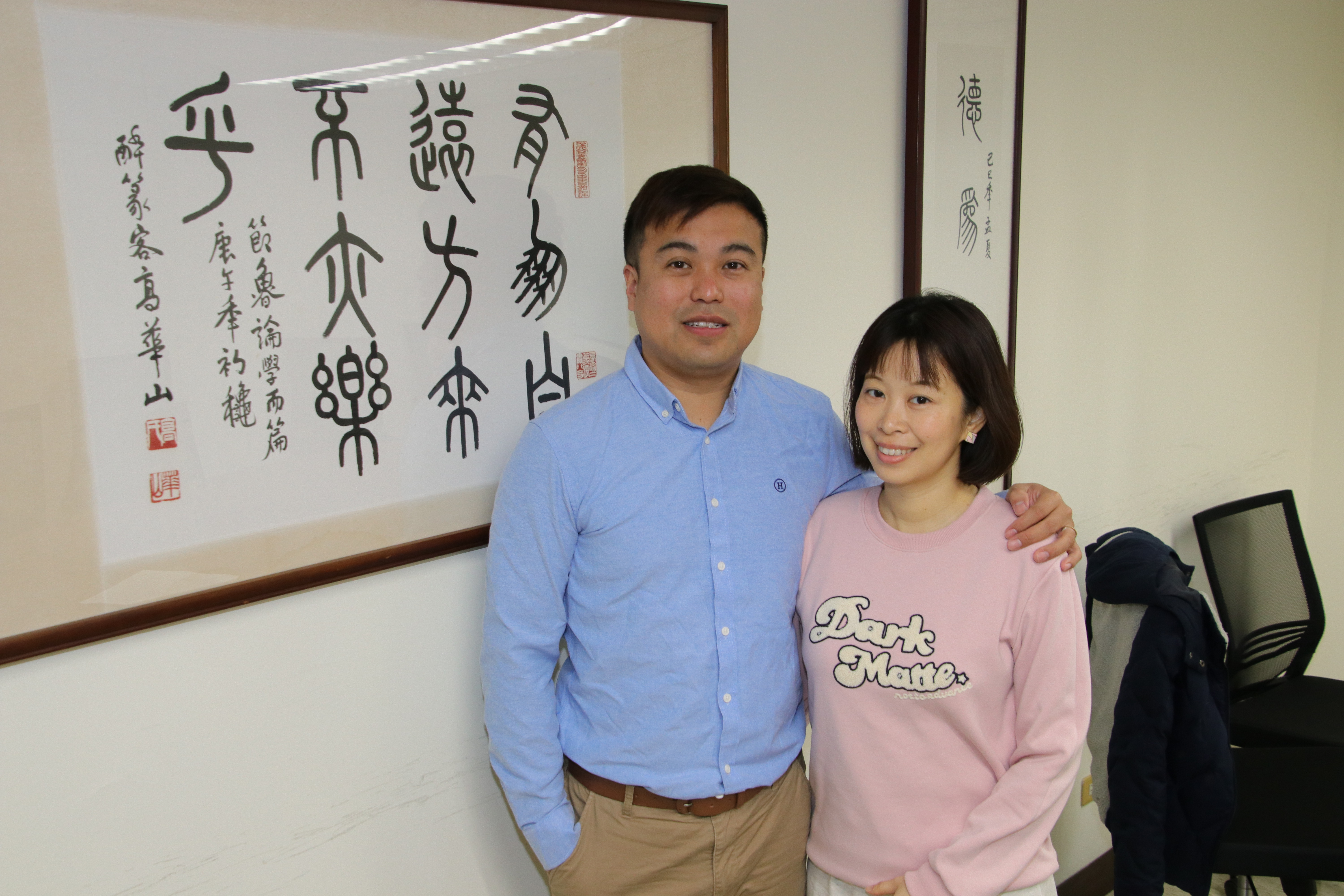 江恩明(左)及太太陳啟茵(右)很開心說當初來臺打拚的決心是正確的。